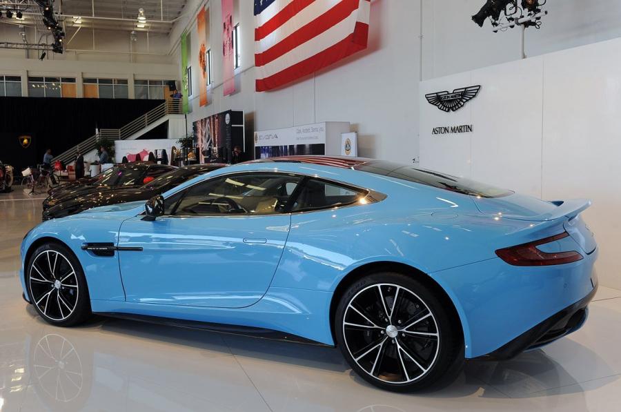  Aston Martin Vanquish 2012 года  (NA) (фото 46 из 182)